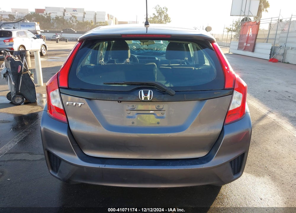 2015 HONDA FIT LX VIN: 3HGGK5H50FM714773