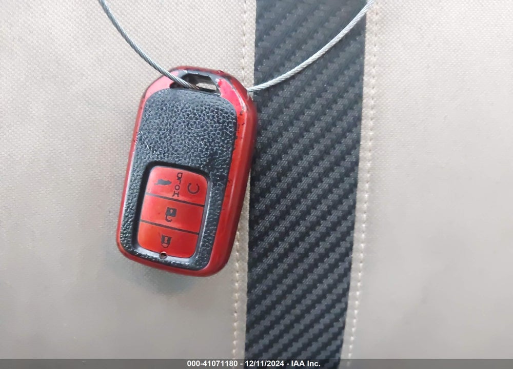 2019 HONDA CIVIC VIN: SHHFK7H60KU220361