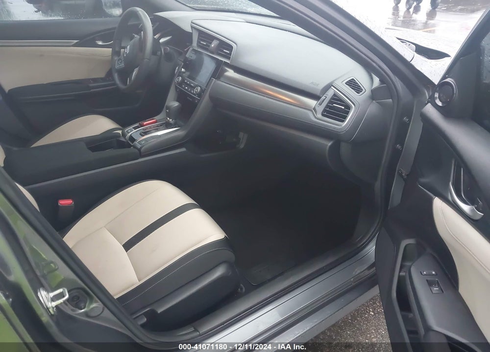 2019 HONDA CIVIC VIN: SHHFK7H60KU220361