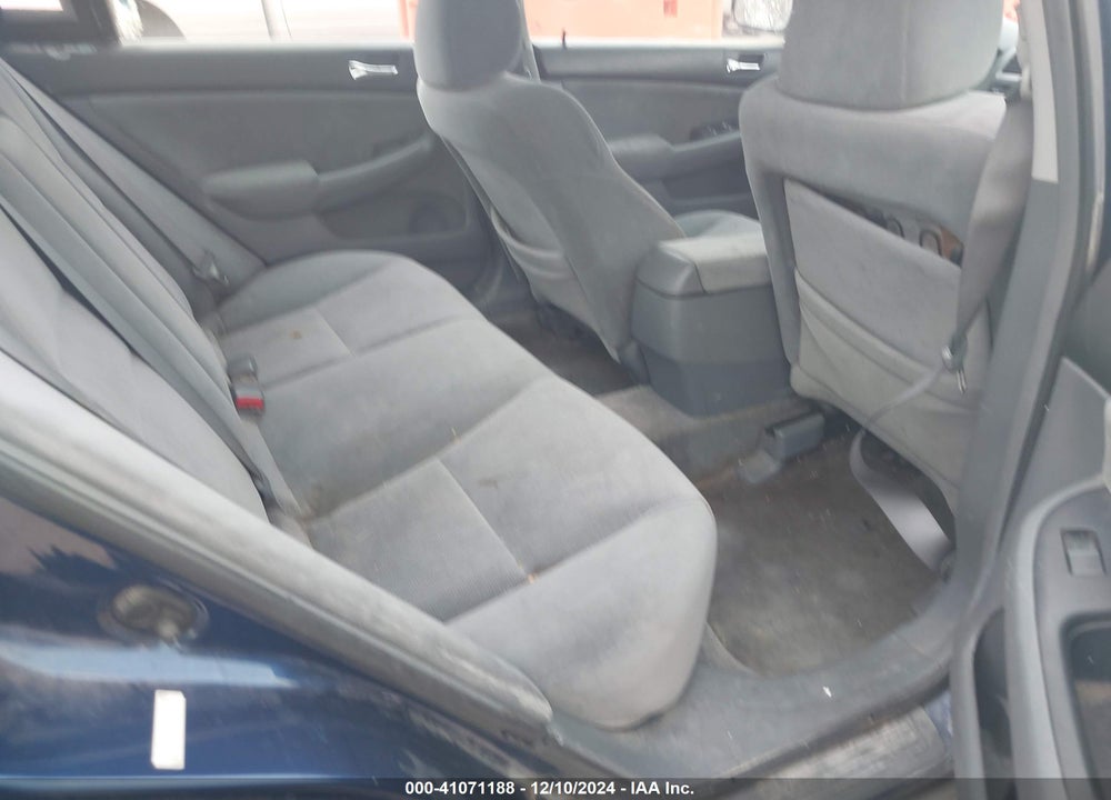 2005 HONDA ACCORD 2.4 LX VIN: 1HGCM56405L000113