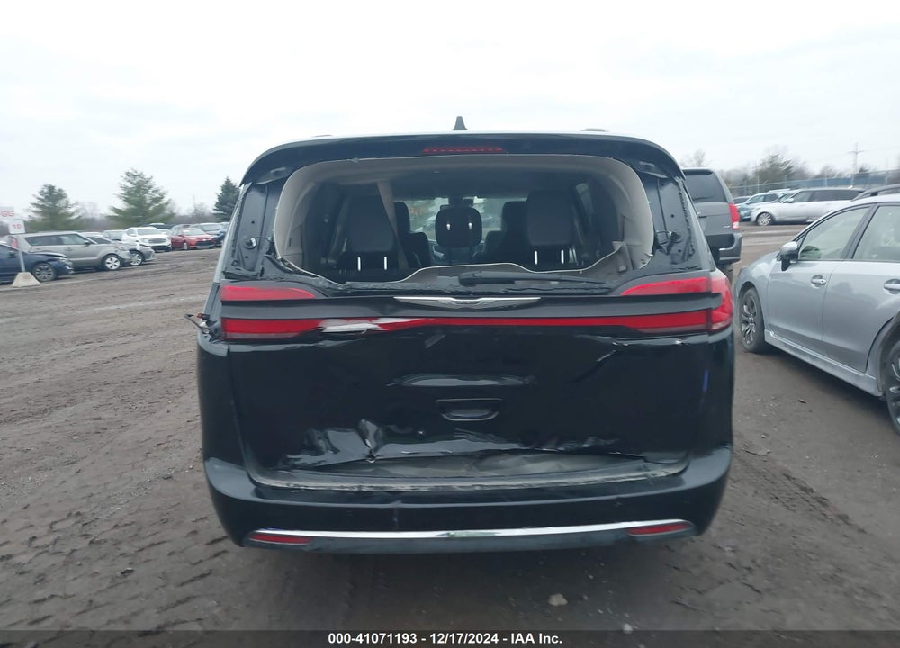 2022 CHRYSLER PACIFICA TOURING L VIN: 2C4RC1BG9NR197665