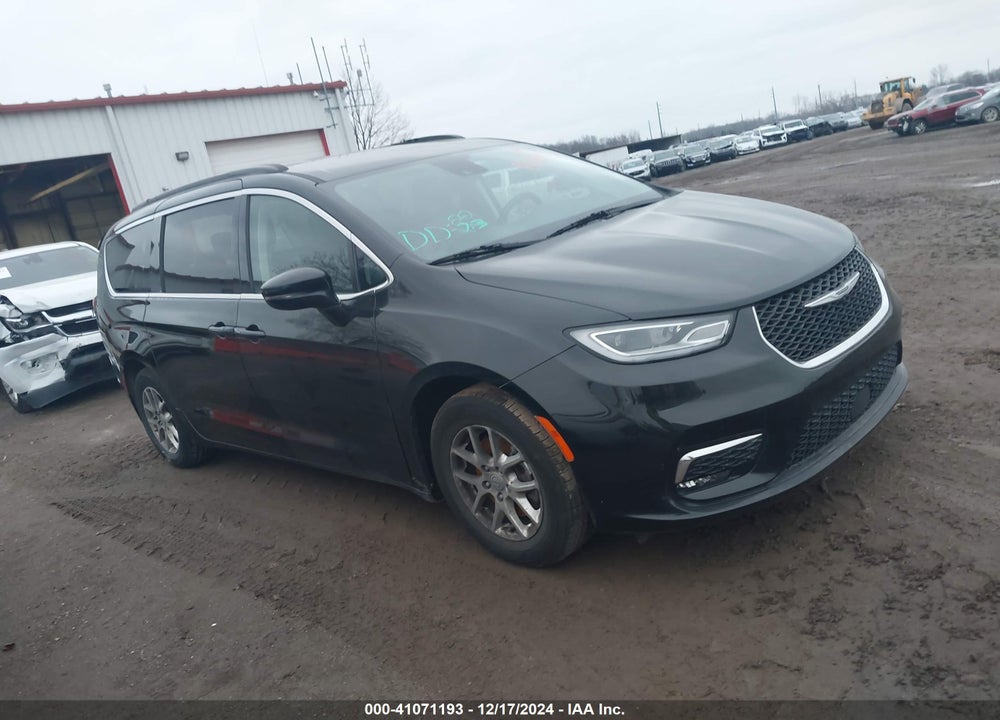 2022 CHRYSLER PACIFICA TOURING L VIN: 2C4RC1BG9NR197665