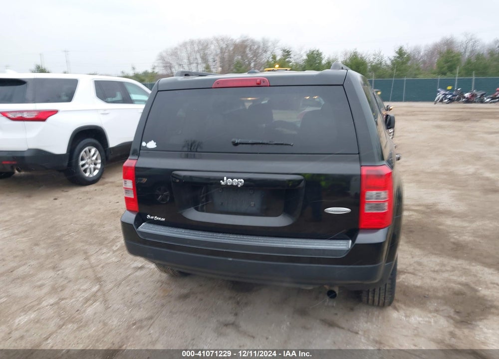 2016 JEEP PATRIOT LATITUDE VIN: 1C4NJPFB2GD576969