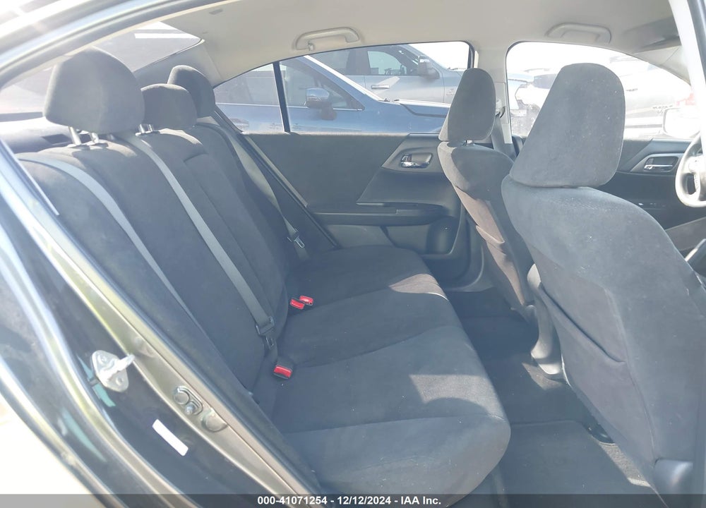 2013 HONDA ACCORD LX VIN: 1HGCR2F36DA122492