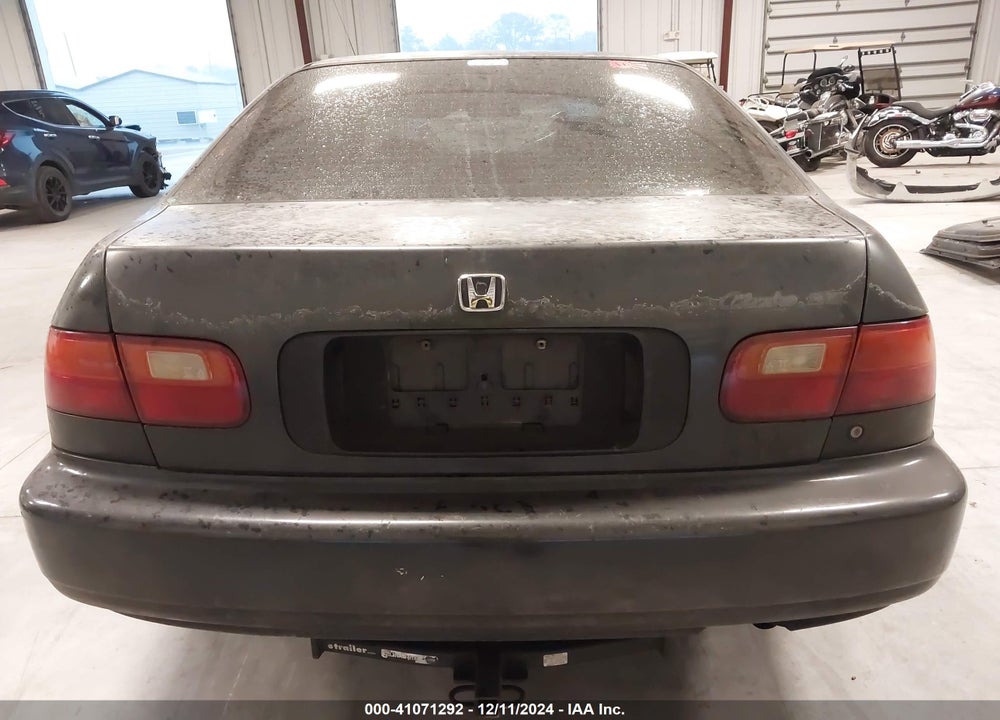 1993 HONDA CIVIC DX VIN: JHMEG8545PS056802