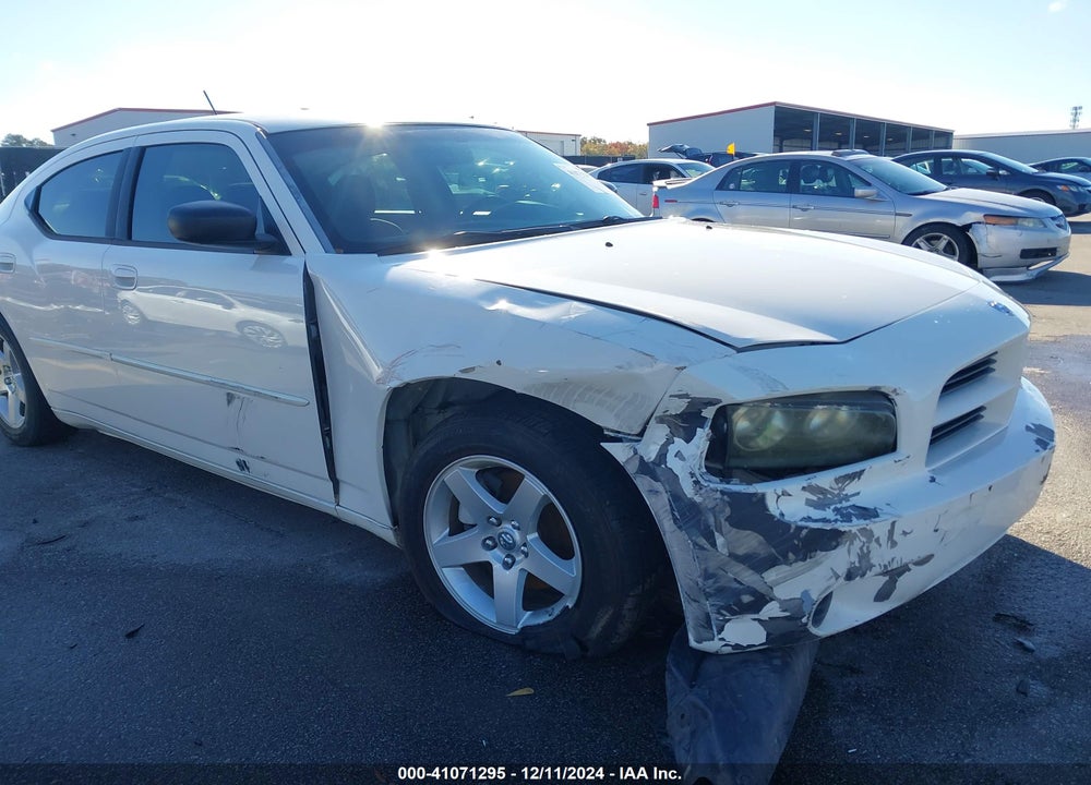 2008 DODGE CHARGER VIN: 2B3KA43R08H239256
