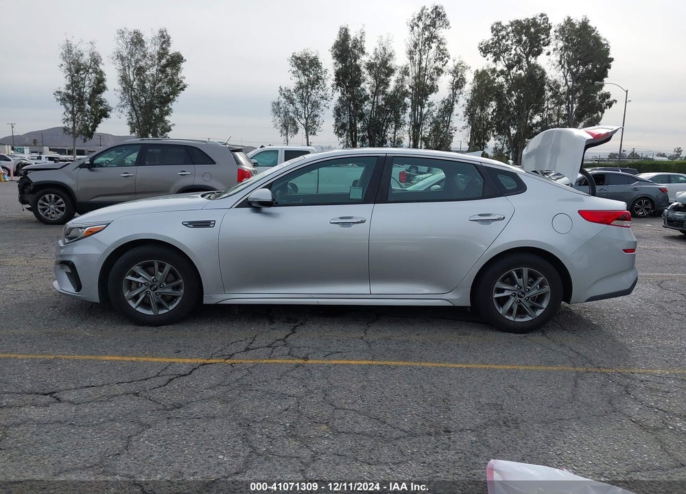 2019 KIA OPTIMA LX VIN: 5XXGT4L39KG285902