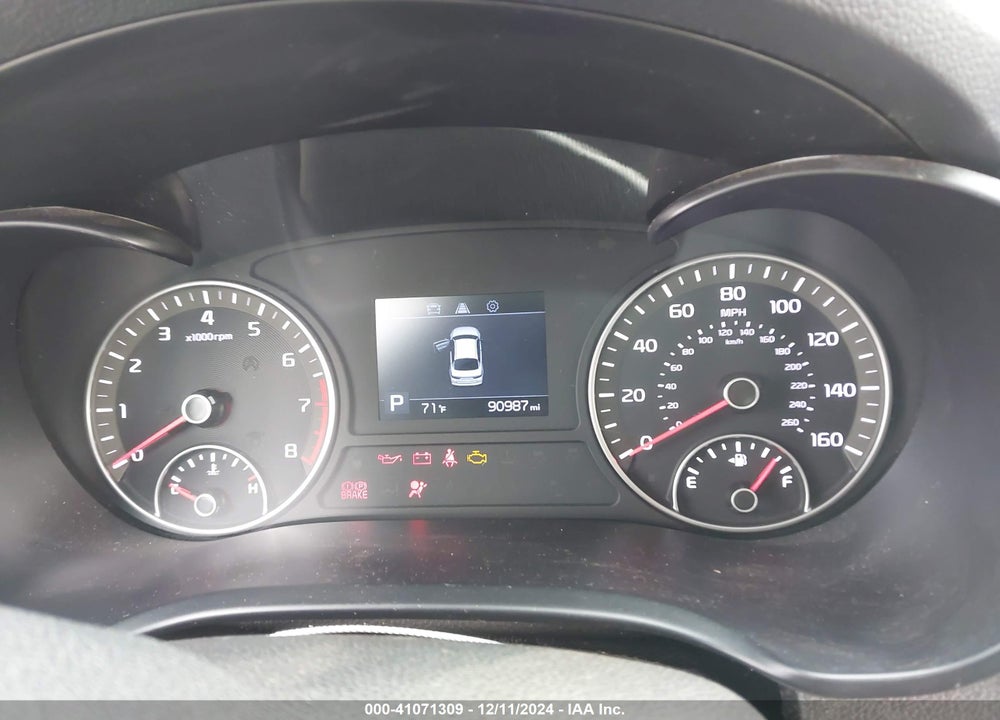 2019 KIA OPTIMA LX VIN: 5XXGT4L39KG285902