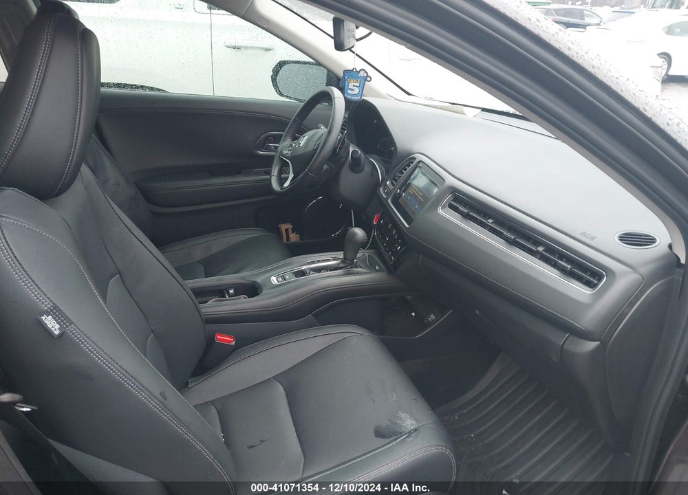 2022 HONDA HR-V VIN: 3CZRU6H74NM720786