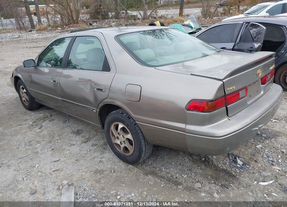 1999 TOYOTA CAMRY LE VIN: 4T1BG22K9XU448301