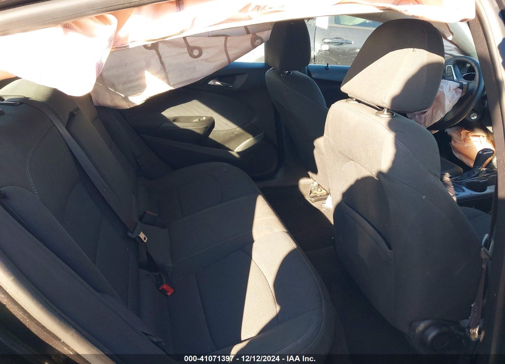 2017 CHEVROLET CRUZE LT AUTO VIN: 1G1BE5SM1H7226115