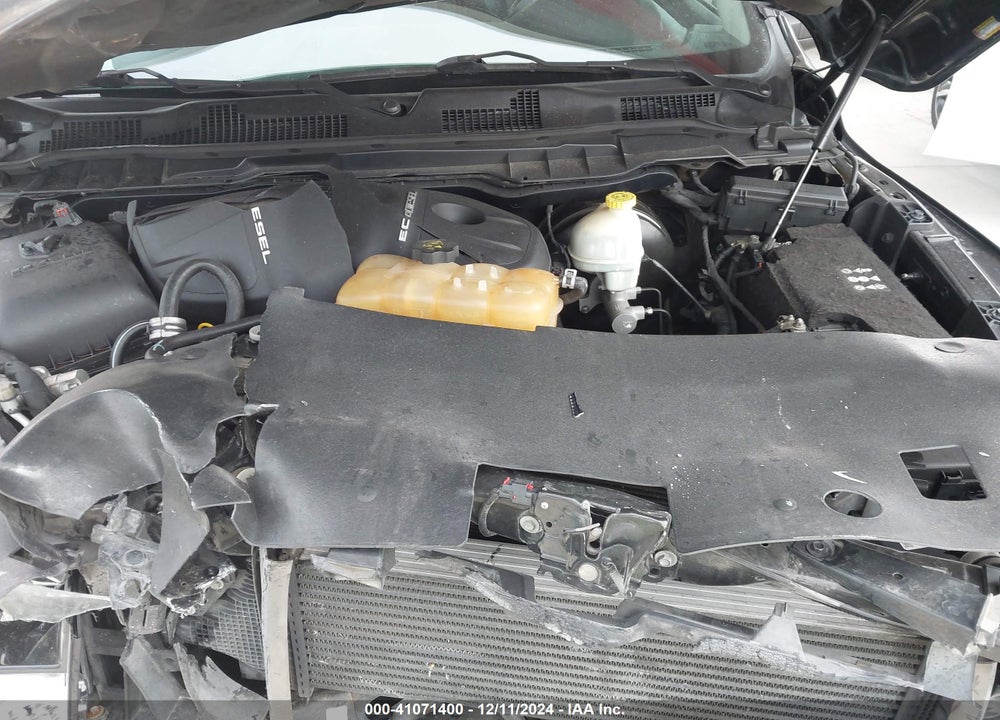 2015 RAM 1500 LAIE VIN: 1C6RR6NM4FS589988