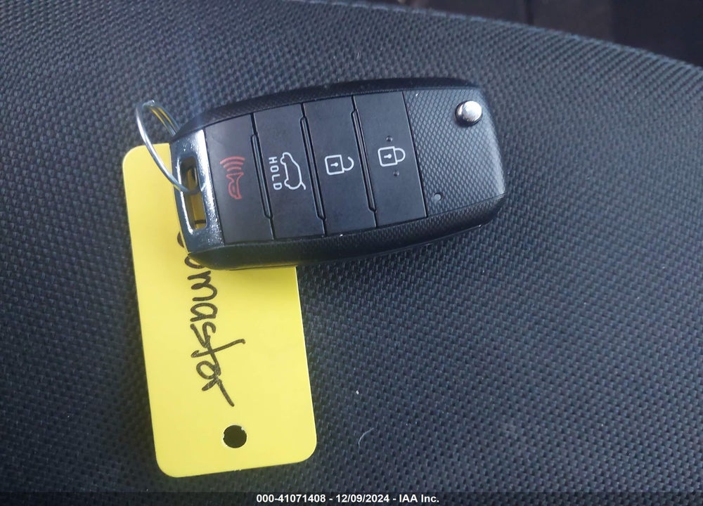 2016 KIA SPORTAGE LX VIN: KNDPB3AC1G7847680