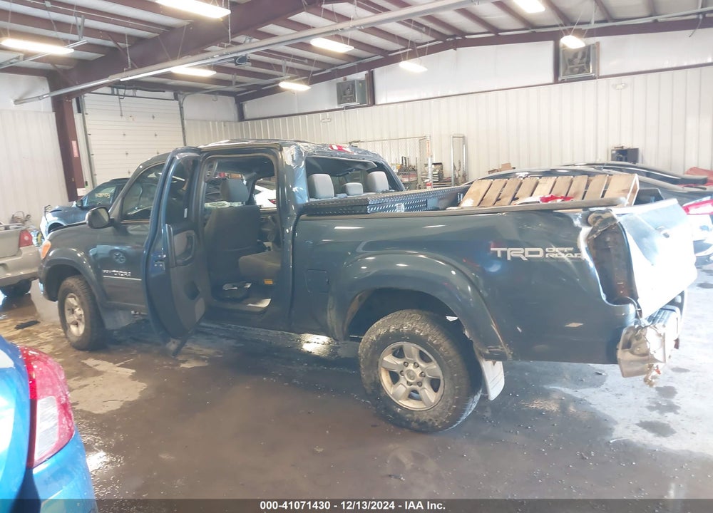 2006 TOYOTA TUNDRA SR5 V8 VIN: 5TBDT44156S518445