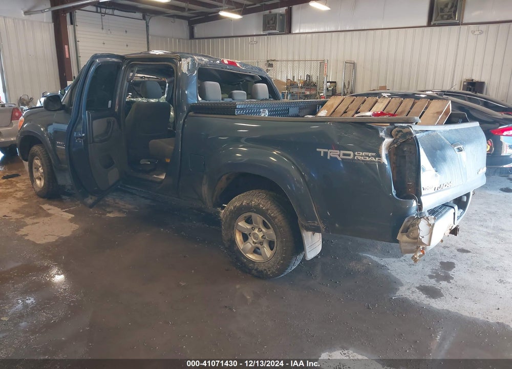2006 TOYOTA TUNDRA SR5 V8 VIN: 5TBDT44156S518445