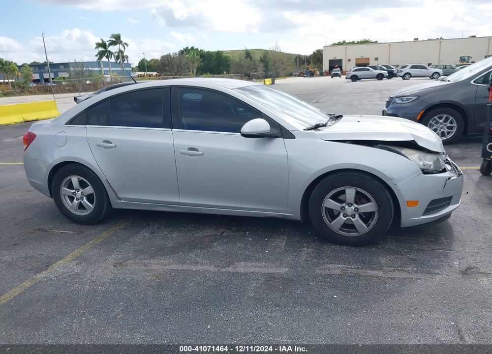 2014 CHEVROLET CRUZE 1LT AUTO VIN: 1G1PC5SB8E7103319