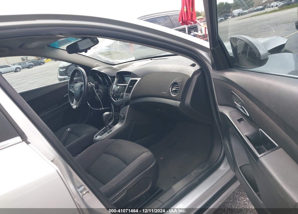 2014 CHEVROLET CRUZE 1LT AUTO VIN: 1G1PC5SB8E7103319