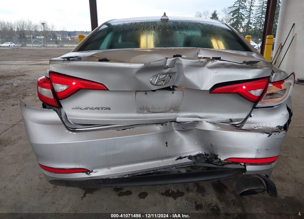 2016 HYUNDAI SONATA SE VIN: 5NPE24AF8GH318844