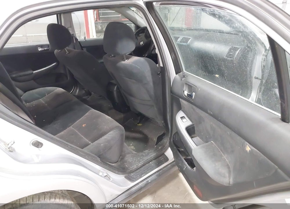 2003 HONDA ACCORD 3.0 LX VIN: 1HGCM663X3A009343