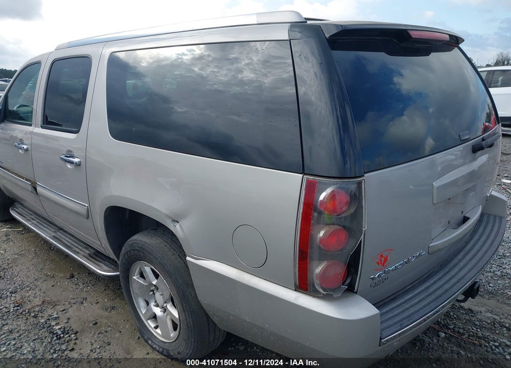 2007 GMC YUKON XL 1500 DENALI VIN: 1GKFK66877J348374