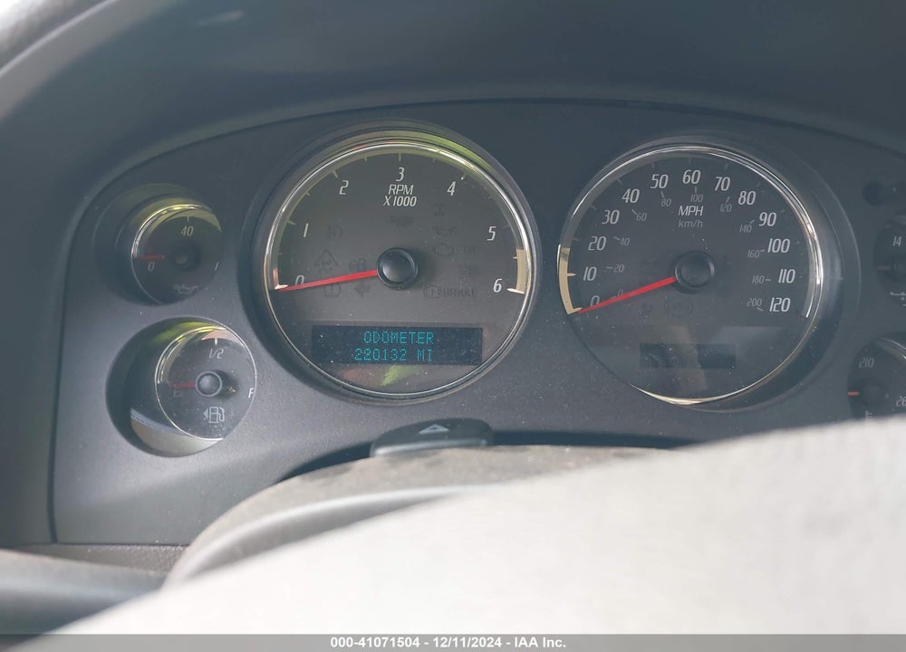 2007 GMC YUKON XL 1500 DENALI VIN: 1GKFK66877J348374