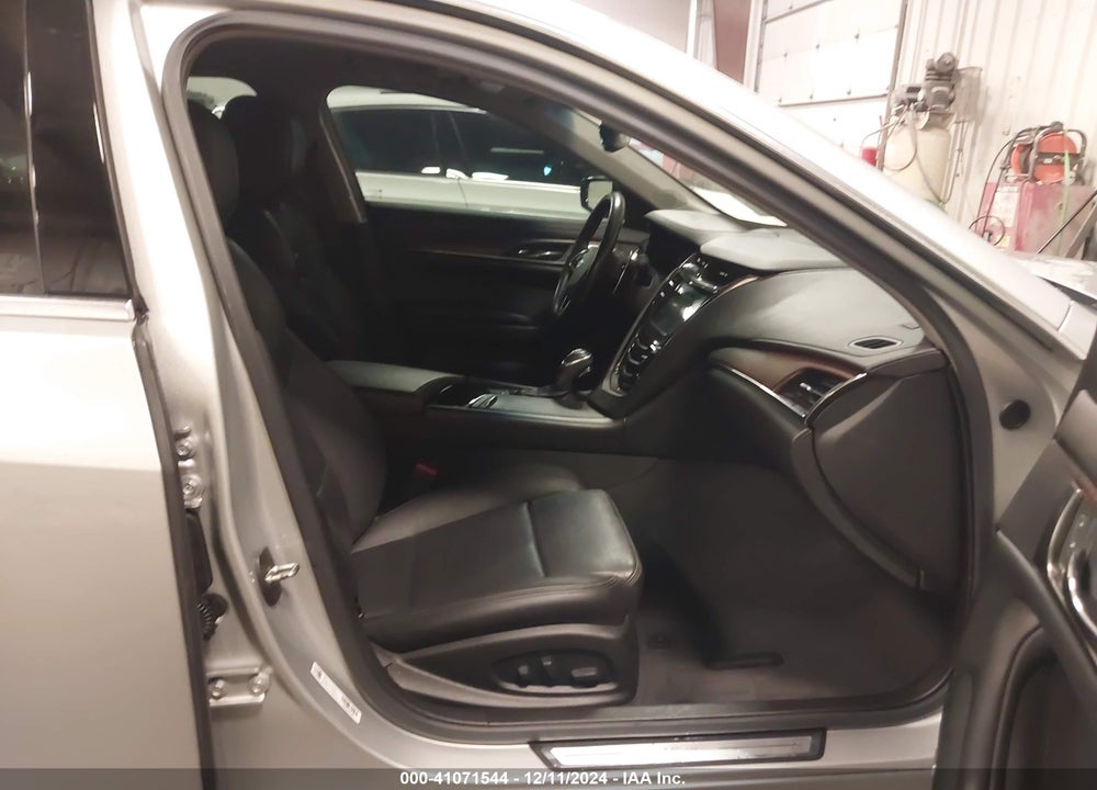 2018 CADILLAC CTS LUXURY VIN: 1G6AX5SX8J0143905