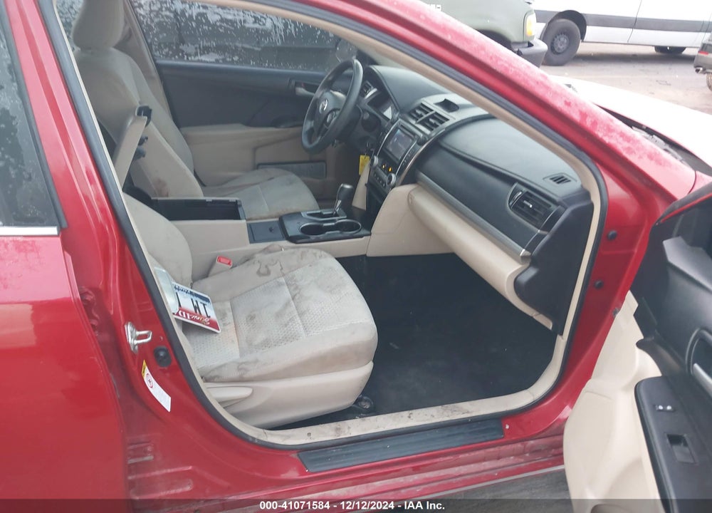 2014 TOYOTA CAMRY LE VIN: 4T4BF1FK8ER352640