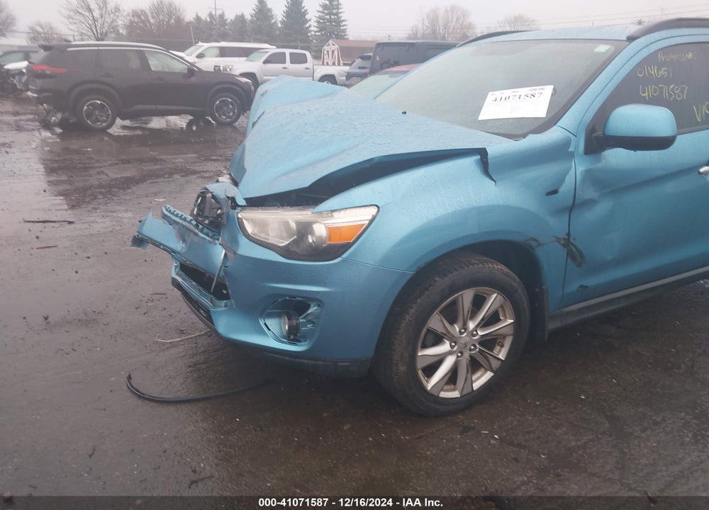 2014 MITSUBISHI OUTLANDER SPORT ES VIN: 4A4AP3AU2EE014651
