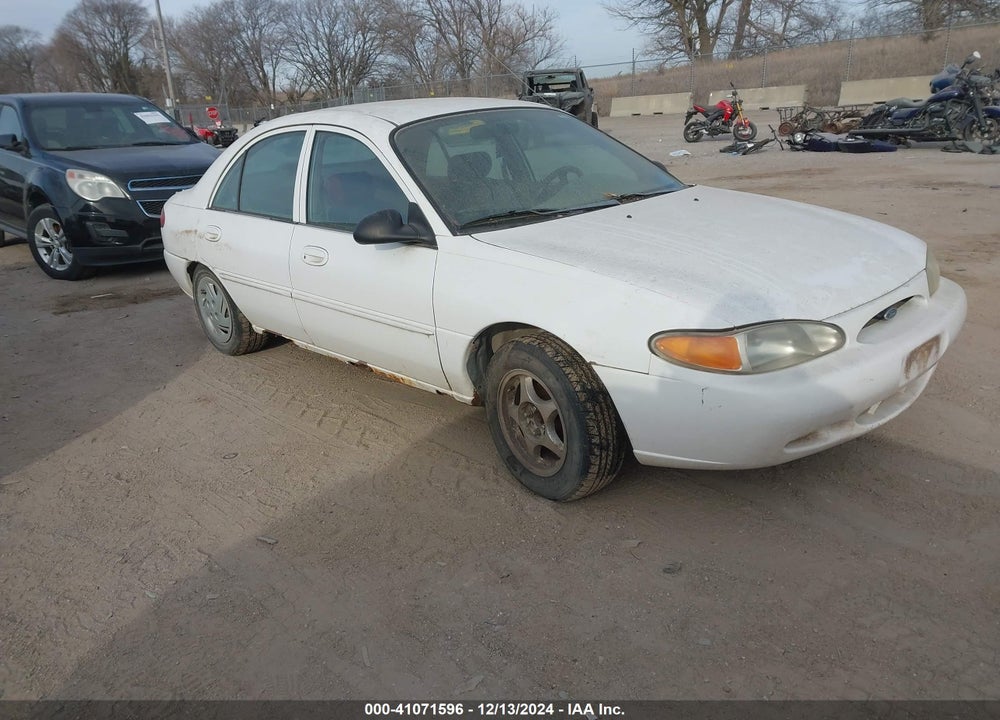 1998 FORD ESCORT SE VIN: 1FAFP13P5WW164618
