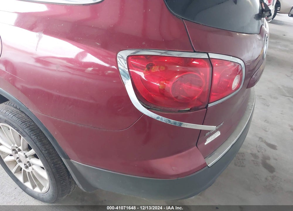 2008 BUICK ENCLAVE CXL VIN: 5GAEV23728J110471
