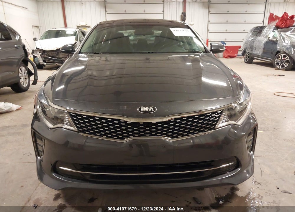 2018 KIA OPTIMA VIN: 5XXGT4L33JG190184