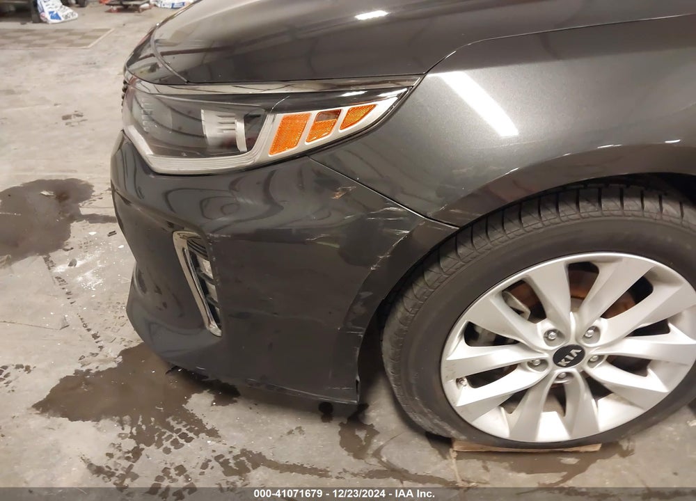 2018 KIA OPTIMA VIN: 5XXGT4L33JG190184