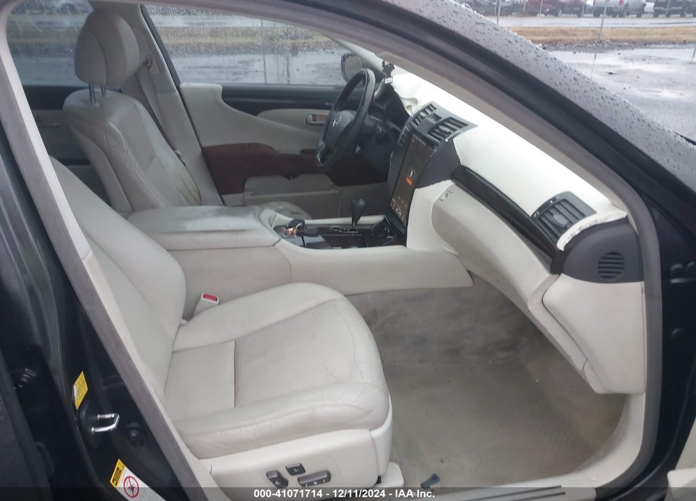 2008 LEXUS LS 460 VIN: JTHBL46F585076037