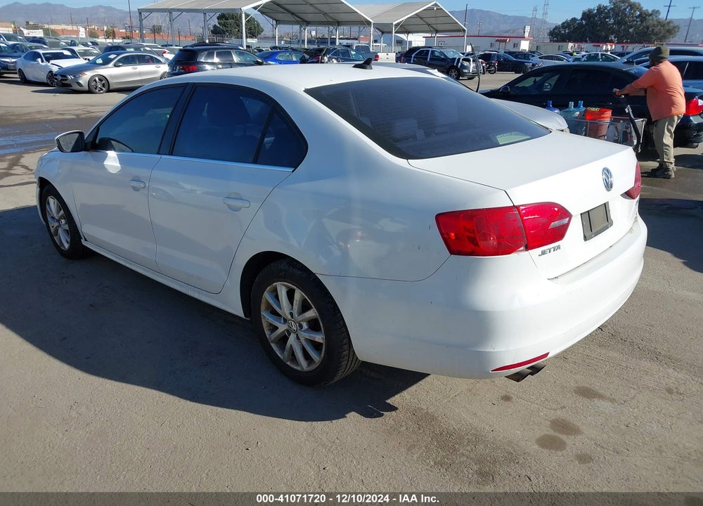 2013 VOLKSWAGEN JETTA 2.5L SE VIN: 3VWDX7AJ6DM421153