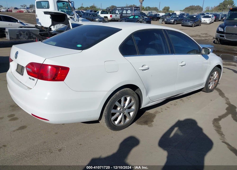 2013 VOLKSWAGEN JETTA 2.5L SE VIN: 3VWDX7AJ6DM421153