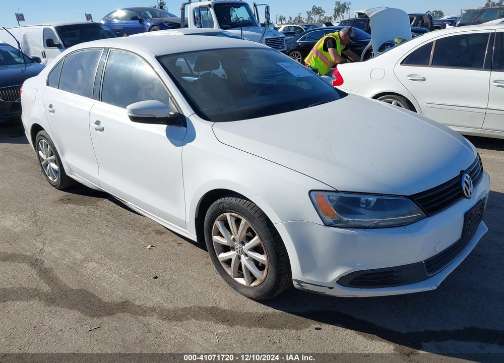 2013 VOLKSWAGEN JETTA 2.5L SE VIN: 3VWDX7AJ6DM421153
