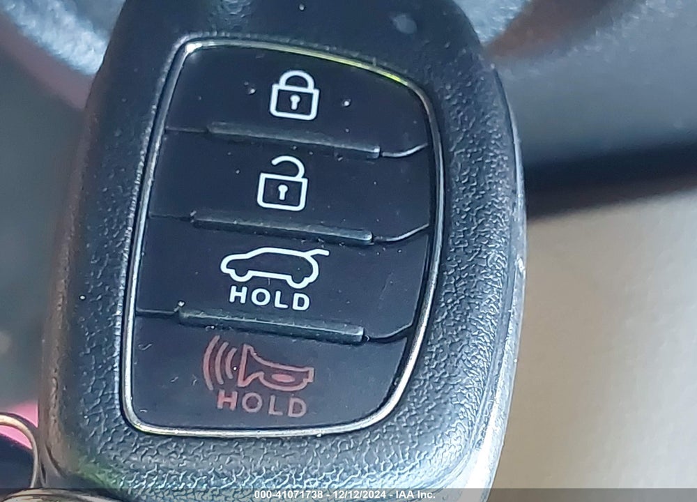 2019 HYUNDAI TUCSON SE VIN: KM8J2CA49KU007957