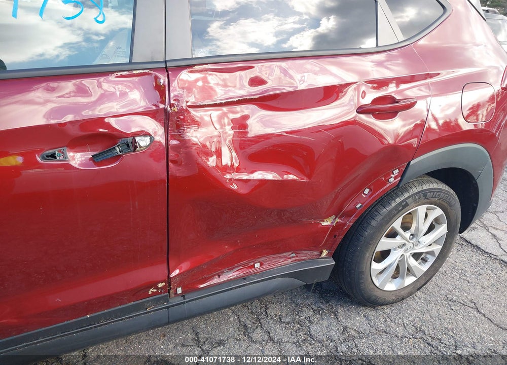 2019 HYUNDAI TUCSON SE VIN: KM8J2CA49KU007957