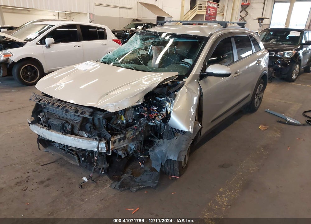 2018 KIA NIRO EX VIN: KNDCC3LC8J5127806