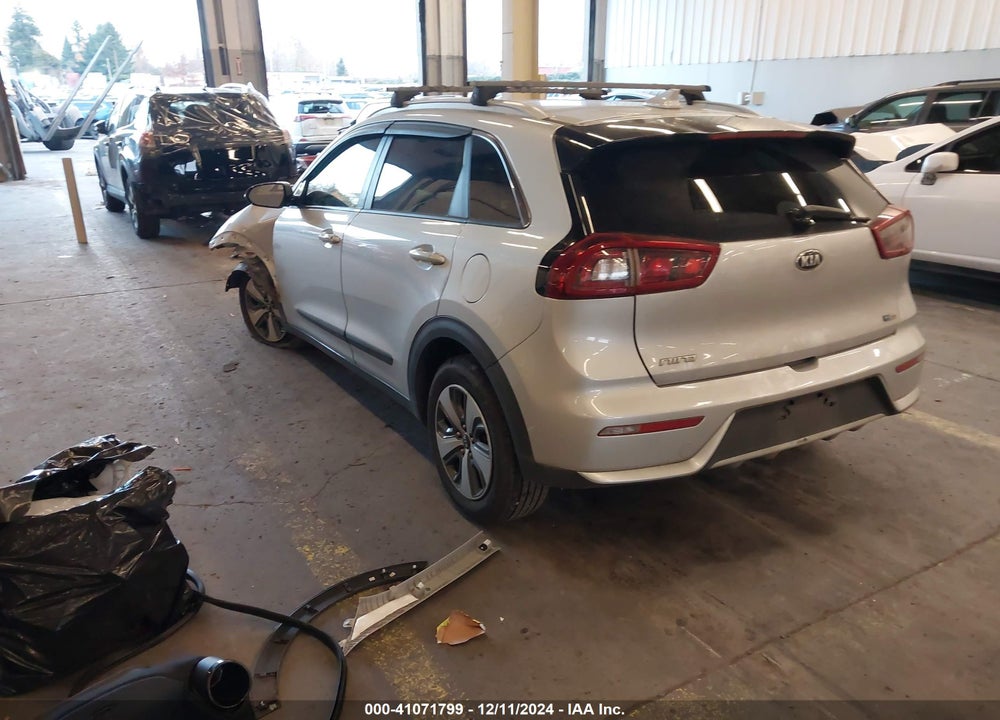 2018 KIA NIRO EX VIN: KNDCC3LC8J5127806
