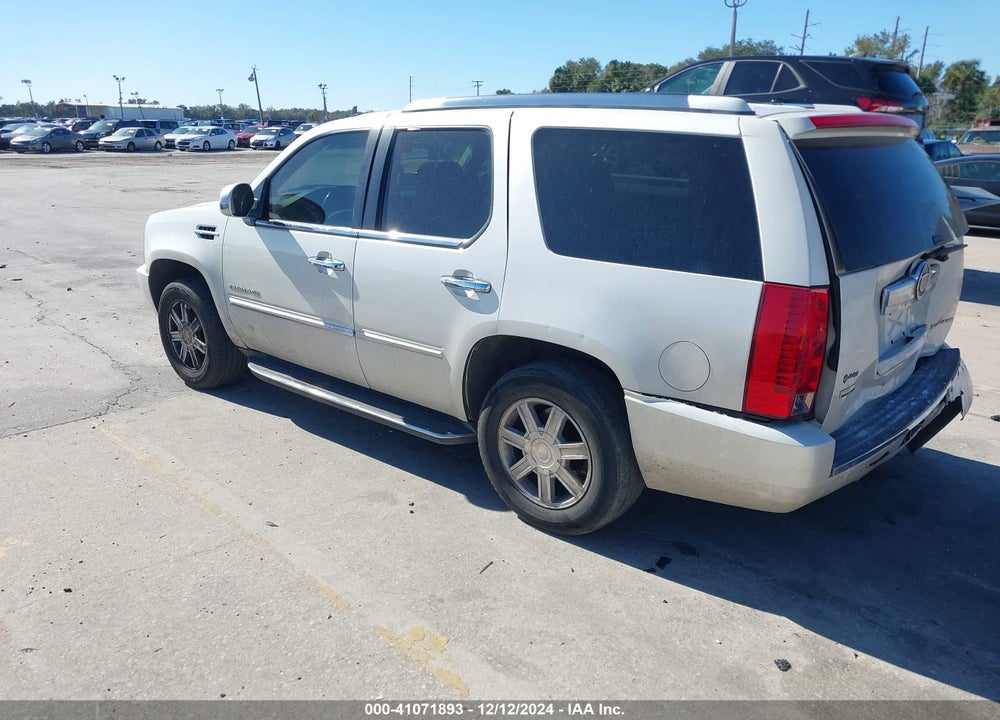 2012 CADILLAC ESCALADE STANDARD VIN: 1GYS3AEF0CR107370