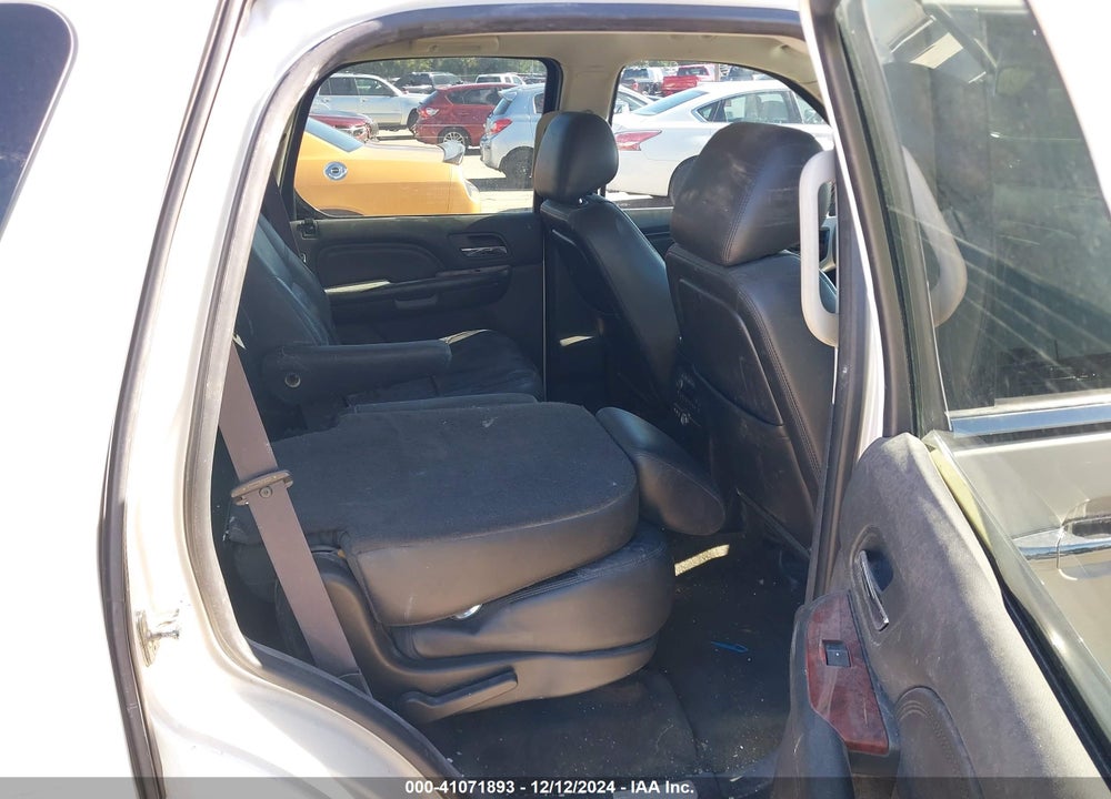 2012 CADILLAC ESCALADE STANDARD VIN: 1GYS3AEF0CR107370