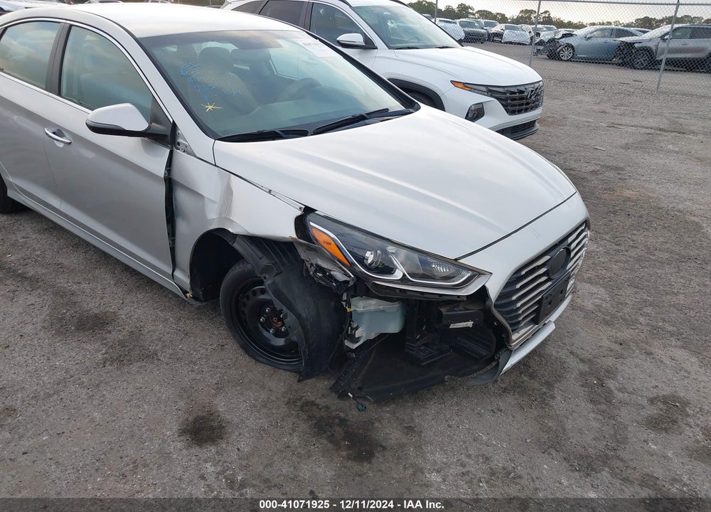 2018 HYUNDAI SONATA SEL VIN: 5NPE34AFXJH610015
