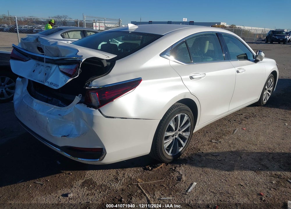 2021 LEXUS ES 250 VIN: 58AD11D16MU001521