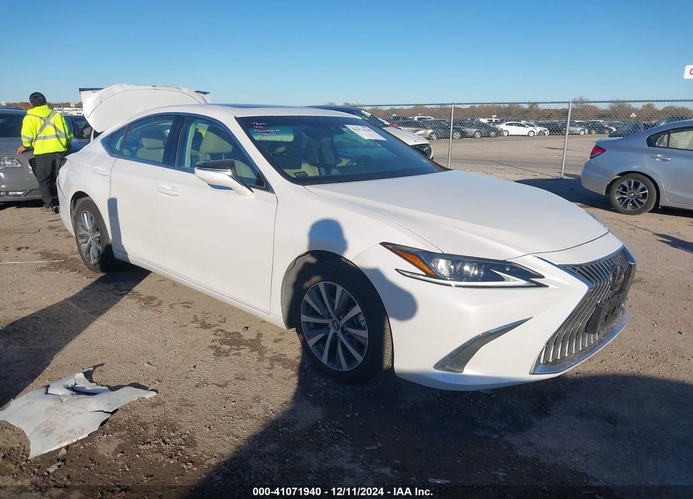 2021 LEXUS ES 250 VIN: 58AD11D16MU001521