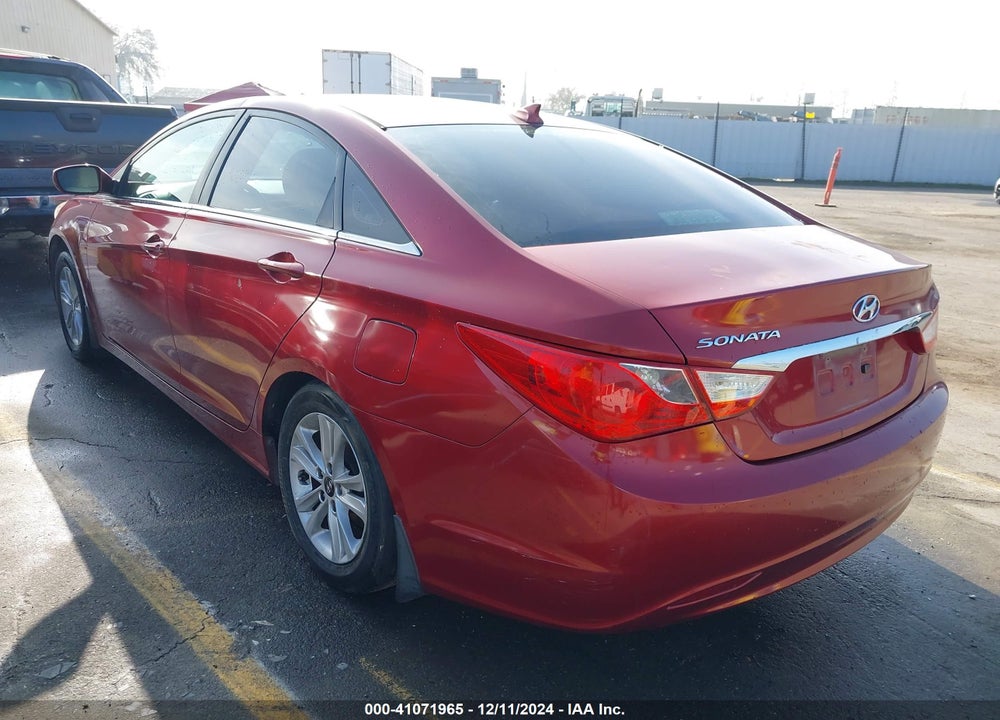 2013 HYUNDAI SONATA GLS VIN: 5NPEB4AC2DH551152