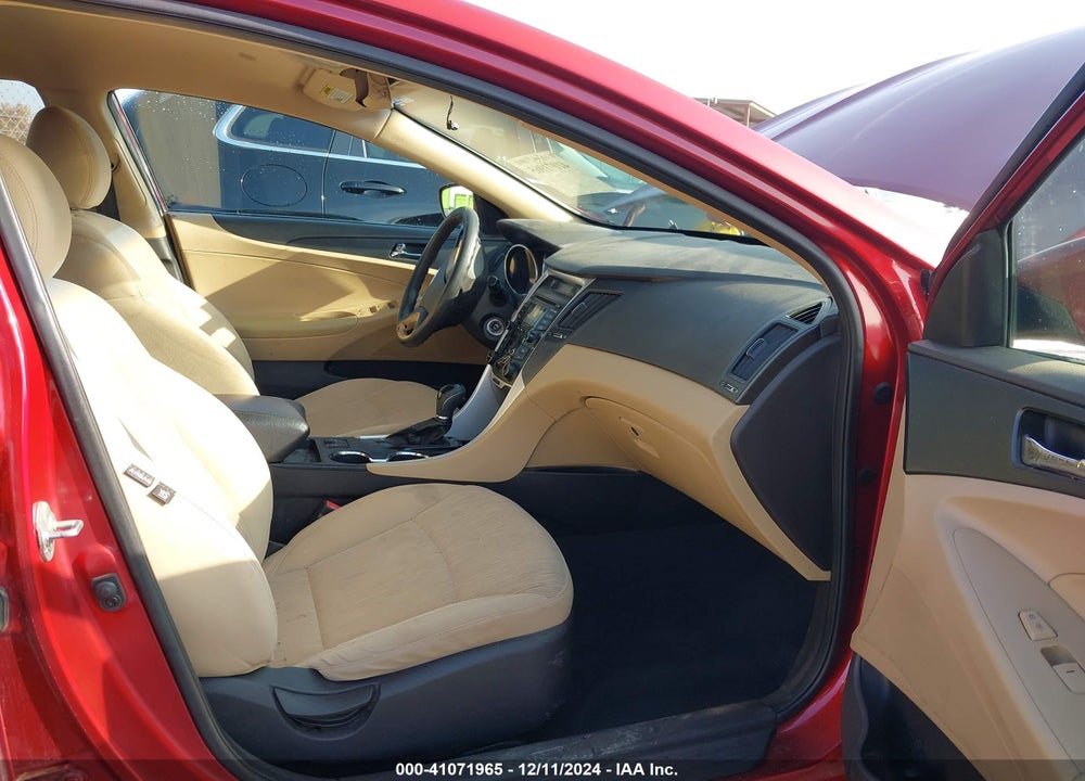 2013 HYUNDAI SONATA GLS VIN: 5NPEB4AC2DH551152