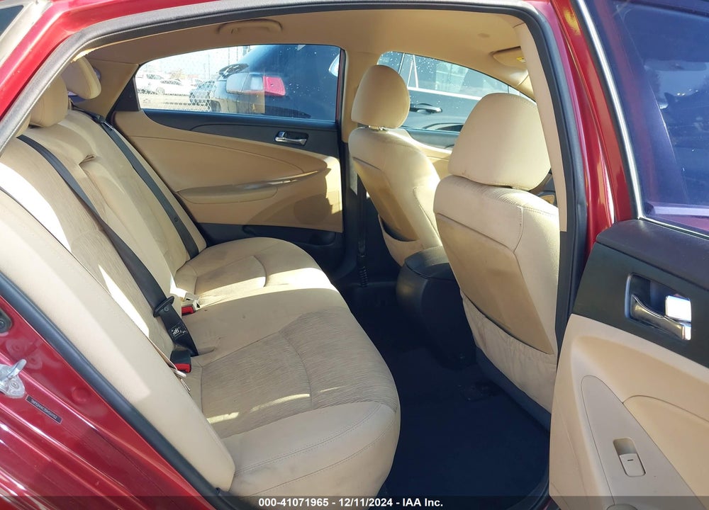 2013 HYUNDAI SONATA GLS VIN: 5NPEB4AC2DH551152