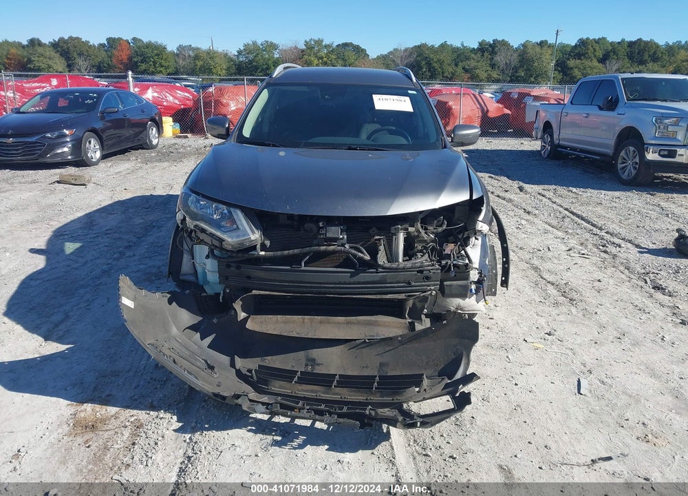 2019 NISSAN ROGUE S VIN: 5N1AT2MT4KC810742