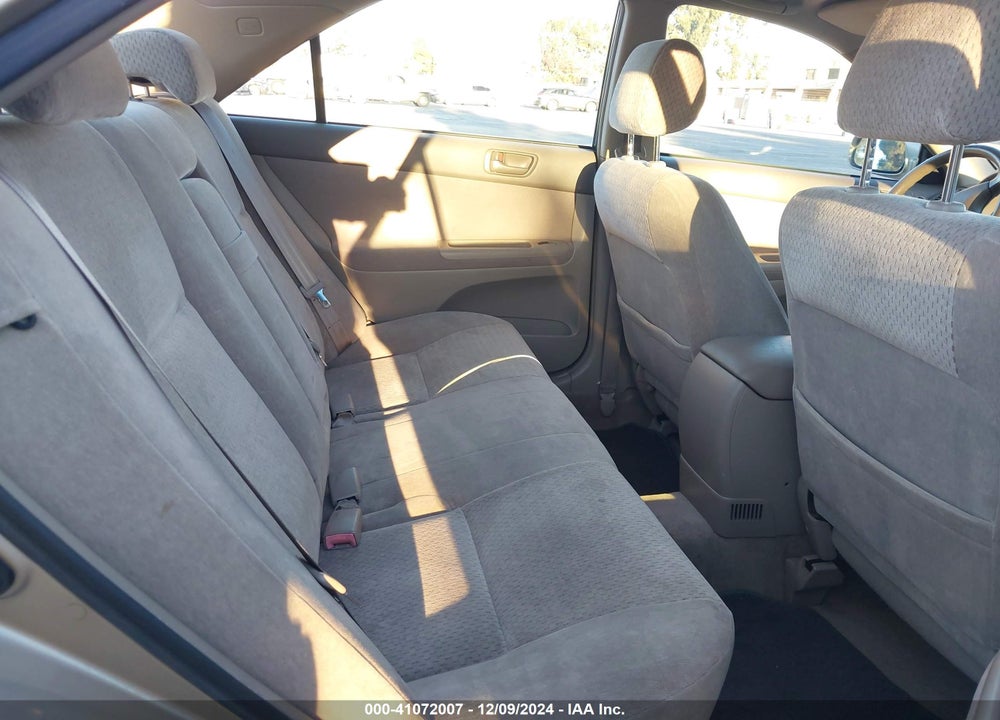 2002 TOYOTA CAMRY LE VIN: JTDBE30K820108544